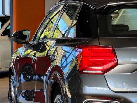 2026-Audi-Q2-35TFSI-Black-Edition_9