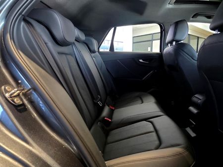 2026-Audi-Q2-35TFSI-Black-Edition_14