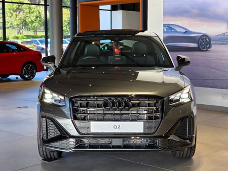 2026-Audi-Q2-35TFSI-Black-Edition_1