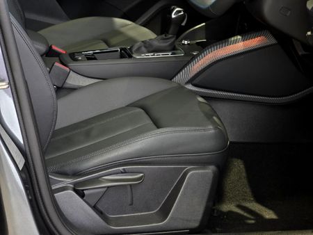 2026-Audi-Q2-35TFSI-Black-Edition_24
