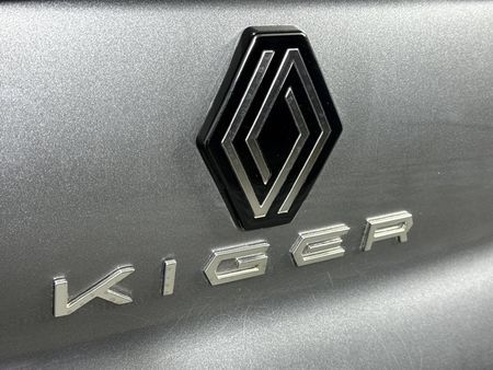 2026-Renault-Kiger-10-Techno-AMT_12