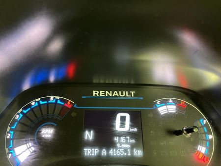 2026-Renault-Kiger-10-Techno-AMT_7