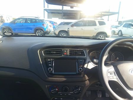2019-Hyundai-i20-12-Motion_11