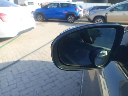 2019-Hyundai-i20-12-Motion_25