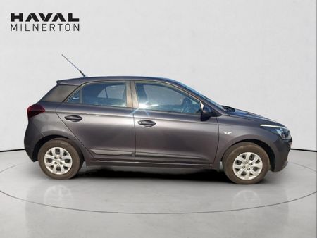 2019-Hyundai-i20-12-Motion_2