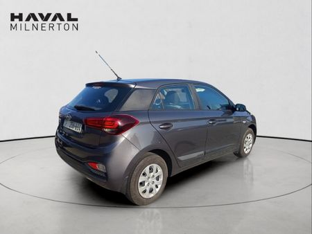 2019-Hyundai-i20-12-Motion_3