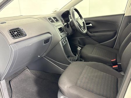 2022-Volkswagen-Polo-Vivo-14-Trendline-5-dr_9