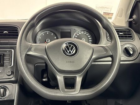 2022-Volkswagen-Polo-Vivo-14-Trendline-5-dr_13