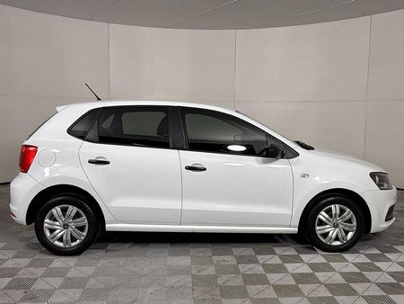 2022-Volkswagen-Polo-Vivo-14-Trendline-5-dr_3