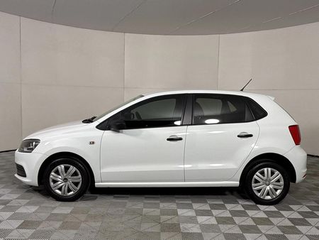 2022-Volkswagen-Polo-Vivo-14-Trendline-5-dr_5