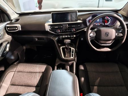 2026-Peugeot-Landtrek-19D-Allure-Double-Cab-Auto_14