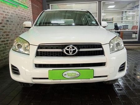 2009-Toyota-RAV4-20-GX_5