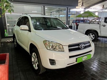 2009-Toyota-RAV4-20-GX_6