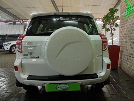 2009-Toyota-RAV4-20-GX_7