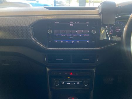 2021-Volkswagen-T-Cross-15-TSI-R-Line-Auto_11