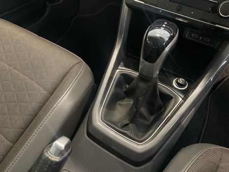 2021-Volkswagen-T-Cross-15-TSI-R-Line-Auto_16