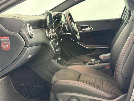 2018-Mercedes-Benz-A-Class-A-200-AMG-Auto_9