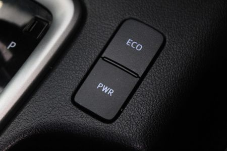 2024-Toyota-Hilux-28-GD-6-Raised-Body-Raider-Auto-Double-Cab_14