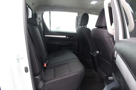 2024-Toyota-Hilux-28-GD-6-Raised-Body-Raider-Auto-Double-Cab_19