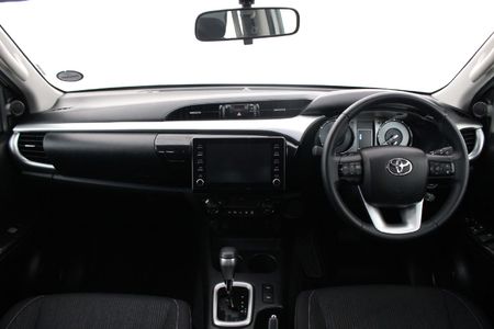 2024-Toyota-Hilux-28-GD-6-Raised-Body-Raider-Auto-Double-Cab_5