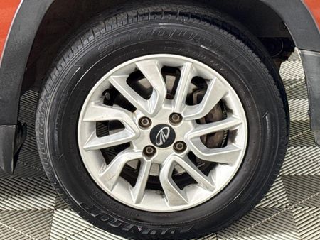 2016-Mahindra-KUV-100-12-TD-K8_17