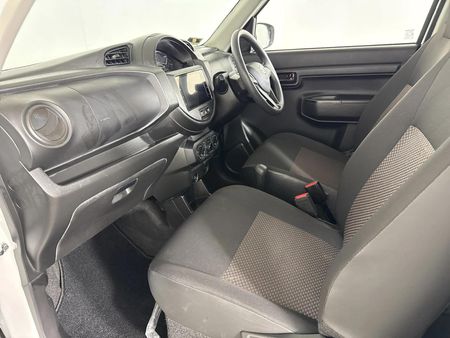 2023-Suzuki-S-Presso-10-GL-Auto_9