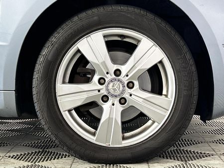2011-Mercedes-Benz-A-Class-A-180-CDI-Avantgarde-Auto_18