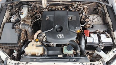 2016-Toyota-Hilux-28-GD-6-Raised-Body-Raider-Extended-Cab_9