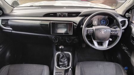 2016-Toyota-Hilux-28-GD-6-Raised-Body-Raider-Extended-Cab_7