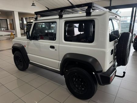 2020-Suzuki-Jimny-15-GA_5