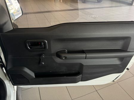 2020-Suzuki-Jimny-15-GA_6