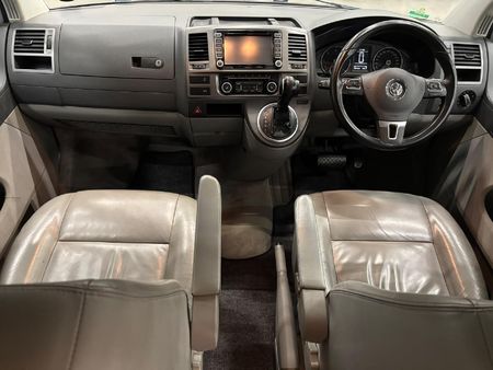 2012-Volkswagen-Caravelle-T5-20-BiTDI-Auto_11