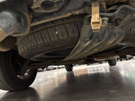 2012-Volkswagen-Caravelle-T5-20-BiTDI-Auto_14