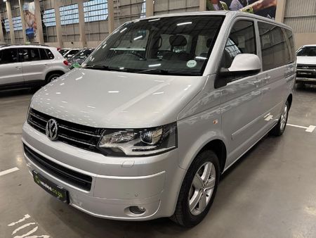 2012-Volkswagen-Caravelle-T5-20-BiTDI-Auto_2