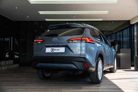 2024-Toyota-Corolla-Cross-18-XS-Hybrid_1