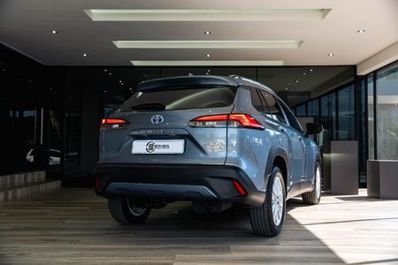 2024-Toyota-Corolla-Cross-18-XS-Hybrid_21