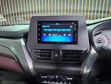 2025-Toyota-Starlet-Cross-15XS-Auto_13
