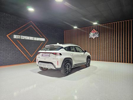 2025-Toyota-Starlet-Cross-15XS-Auto_26