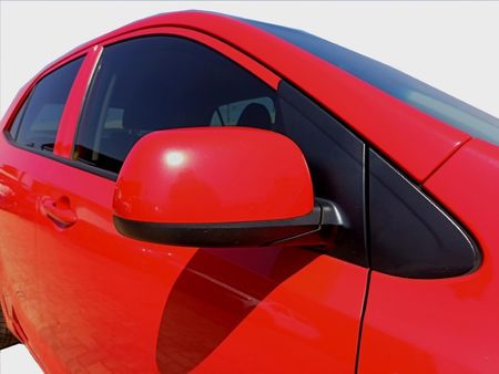 2019-Kia-Picanto-10-Street_9