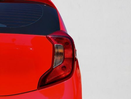 2019-Kia-Picanto-10-Street_11