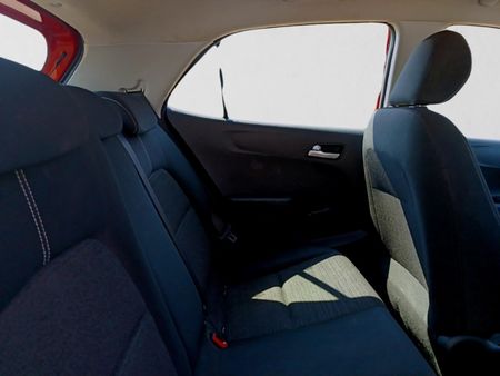 2019-Kia-Picanto-10-Street_15