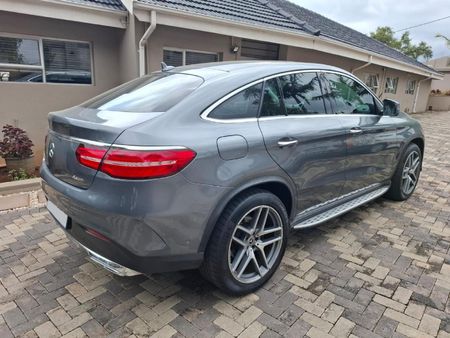 2018-Mercedes-Benz-GLE-Coupe-350d-4Matic_3