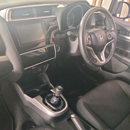 2023-Honda-WR-V-12-Elegance_10