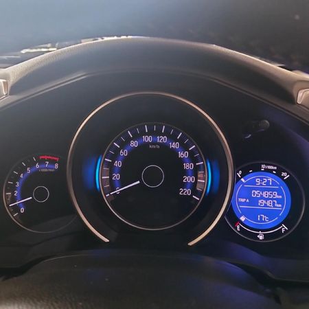 2023-Honda-WR-V-12-Elegance_13