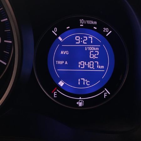 2023-Honda-WR-V-12-Elegance_20