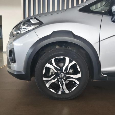 2023-Honda-WR-V-12-Elegance_4