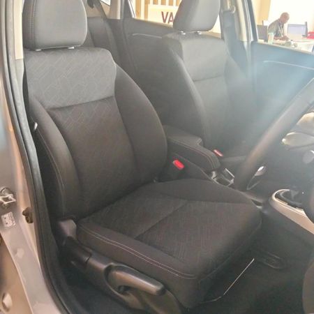 2023-Honda-WR-V-12-Elegance_6