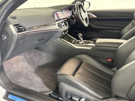 2021-BMW-M4-Coupe-Competition_9