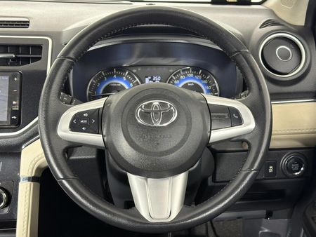 2020-Toyota-Rush-15-Auto_13