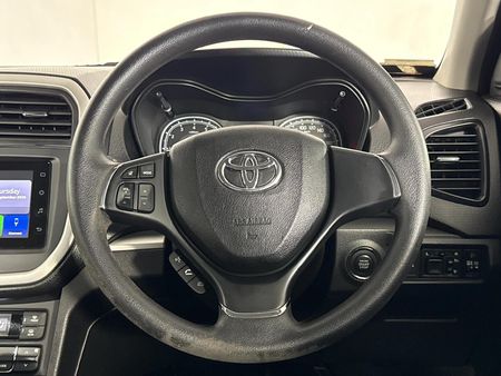 2021-Toyota-Urban-Cruiser-15-Xs-Auto_13